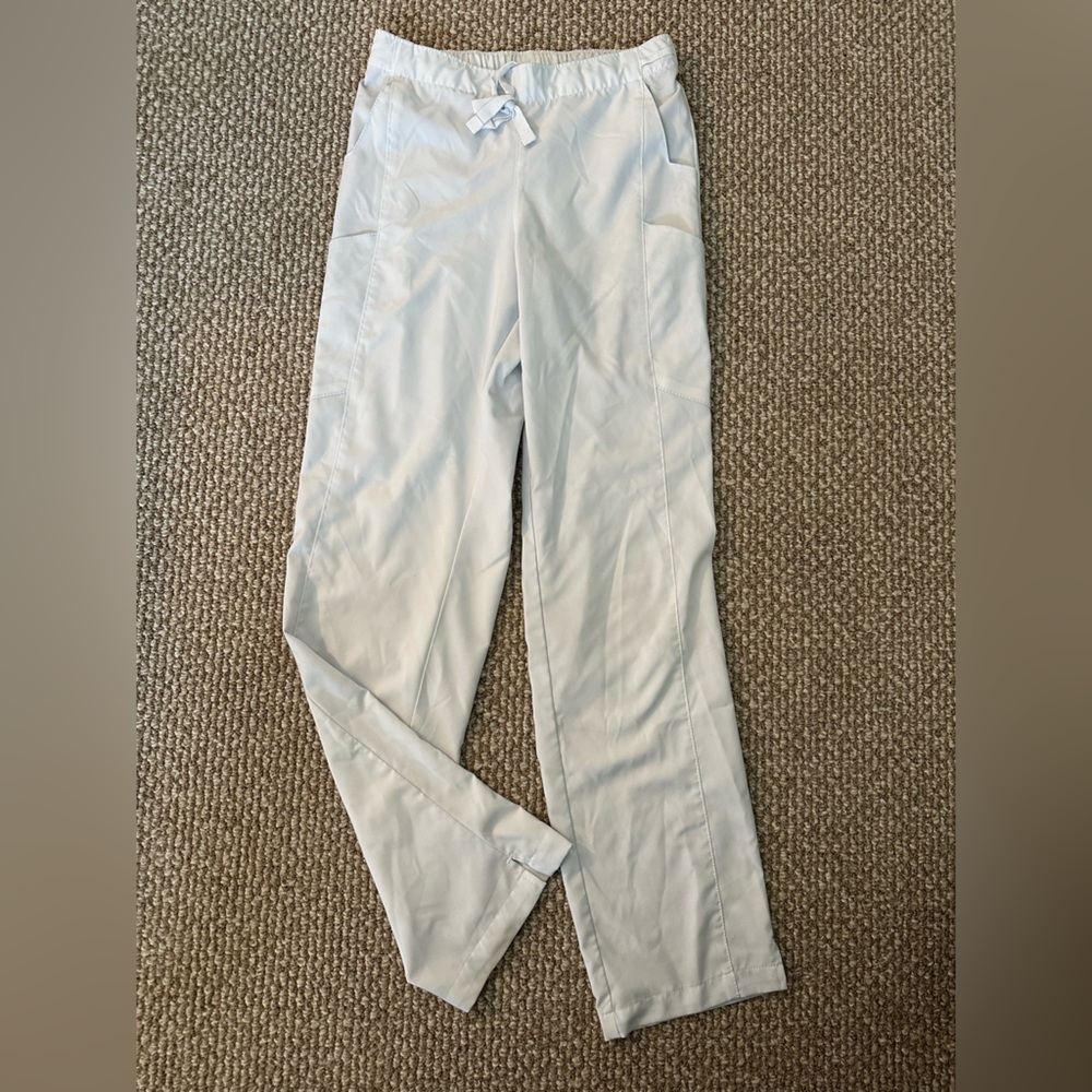 WonderWink Women’s Jogger Style Scrubs - WHITE